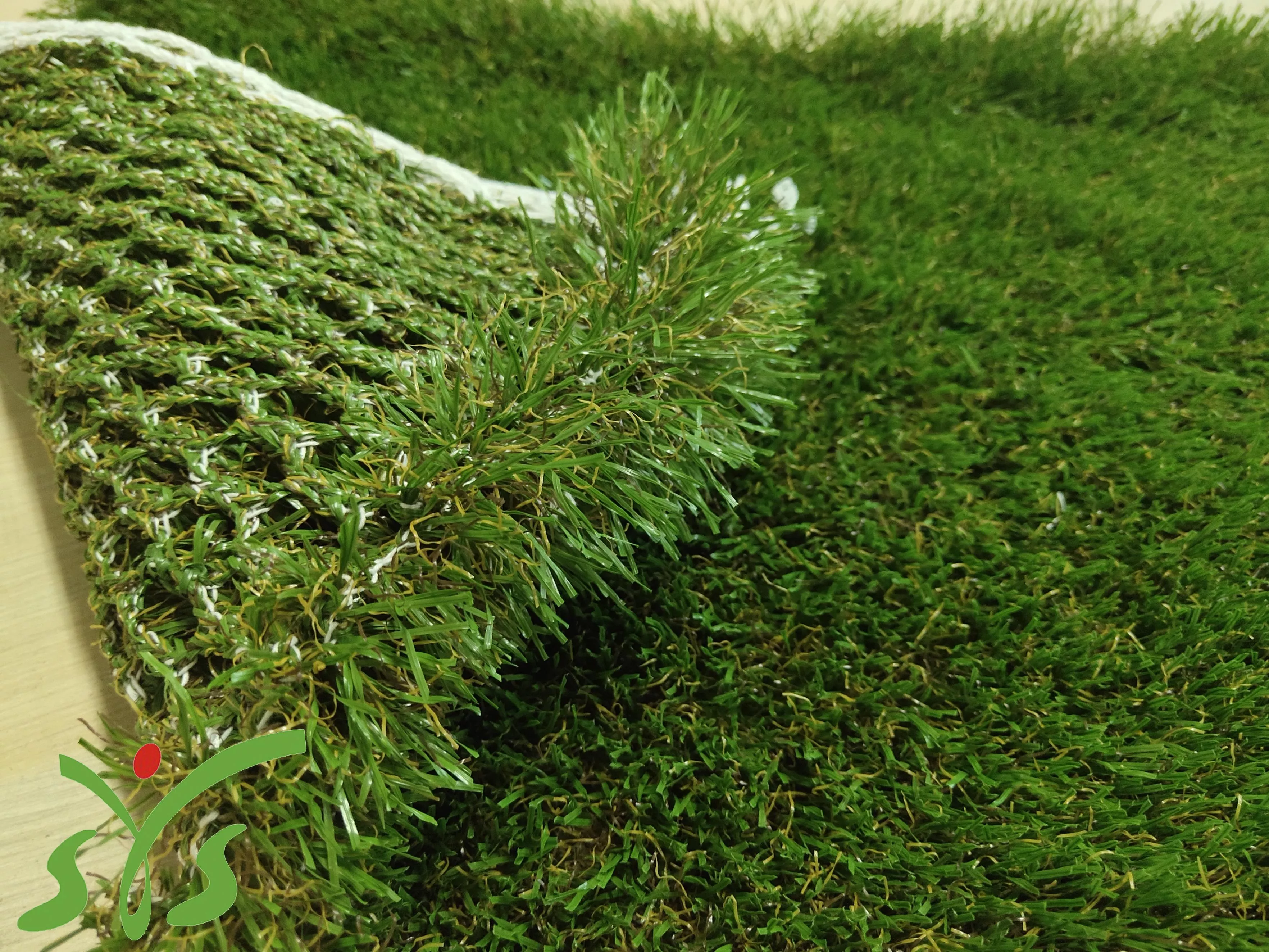 Durable UV Resistant Hybrid Grass for Sports Field and Landscaping Use Woven Turf