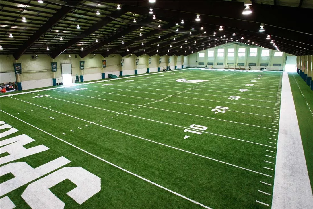 Durable Cage Football Field with LED Floodlights and Customized Fence Height
