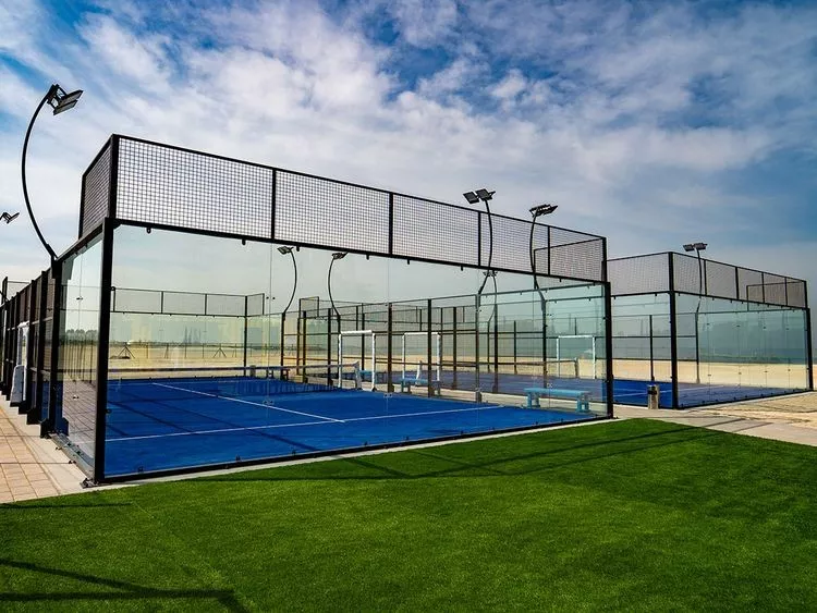 Outdoor Panoramic Padel Court with Drainage Holes and Anti-Scratch Tempered Glass